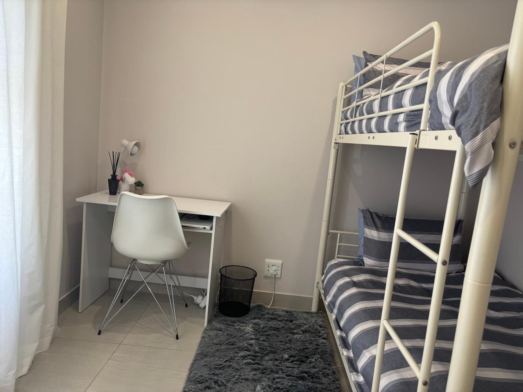 Modern 3 Bedroom Urban Getaway * Cape Town