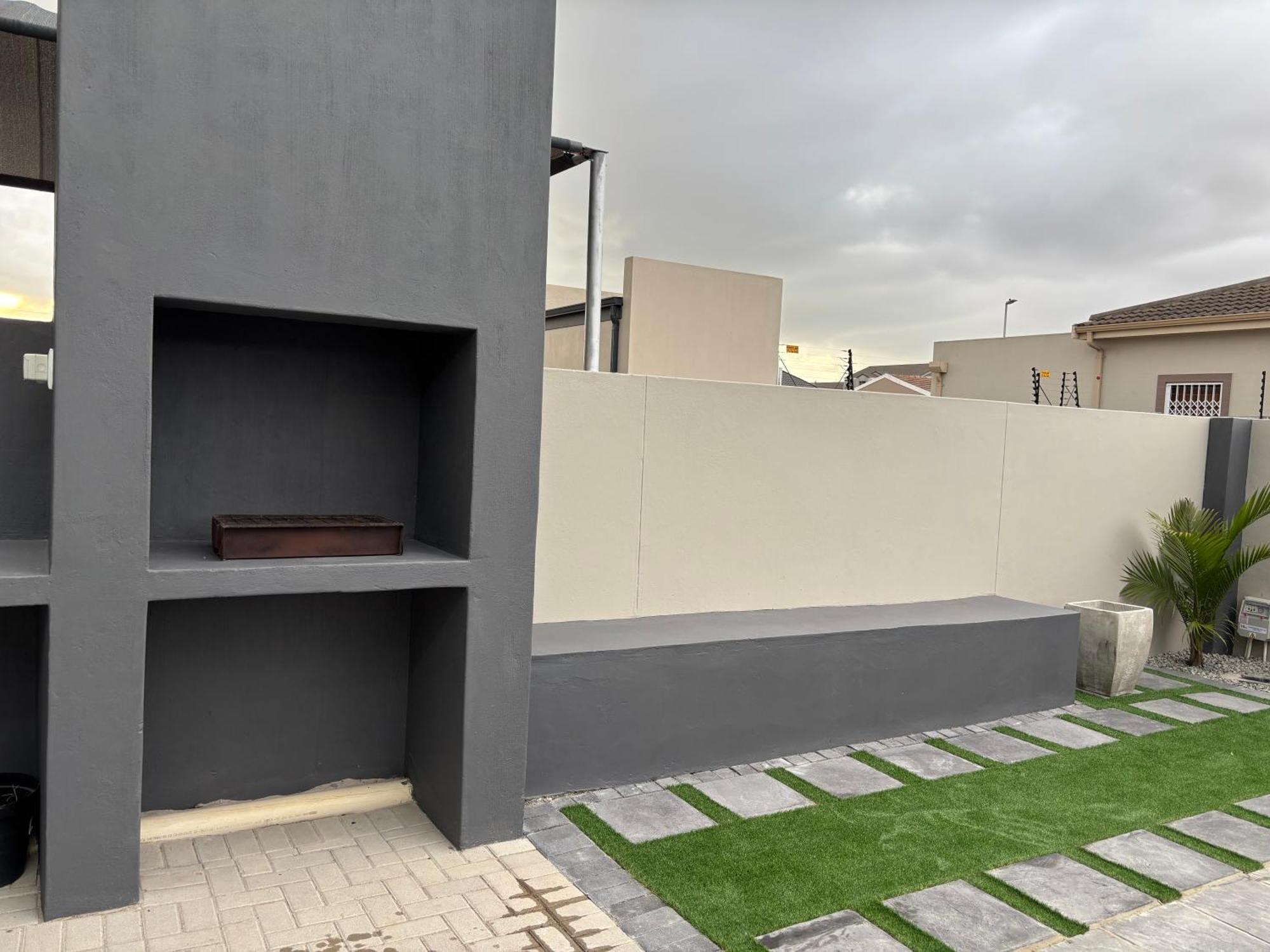 Modern 3 Bedroom Urban Getaway Holiday home Cape Town
